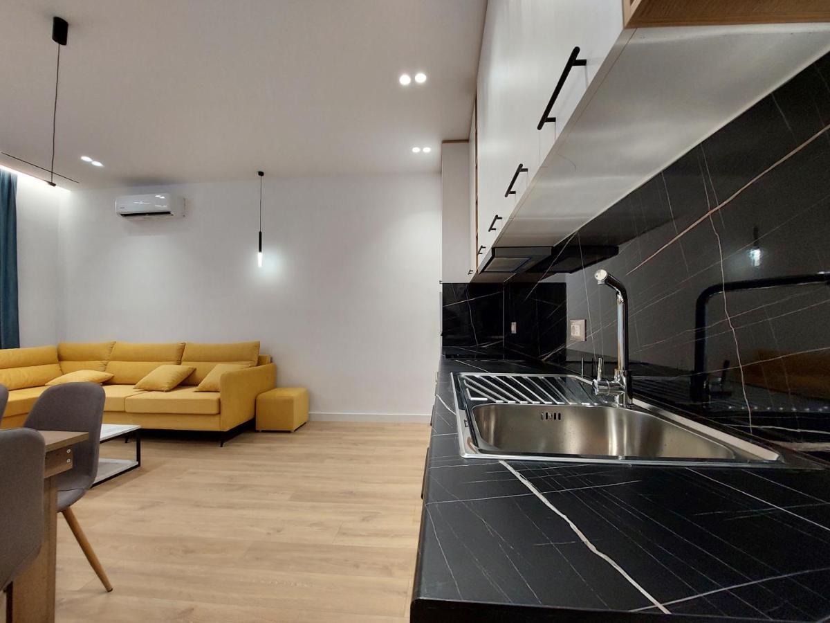 Luxury Apartments Blloku Тирана Экстерьер фото