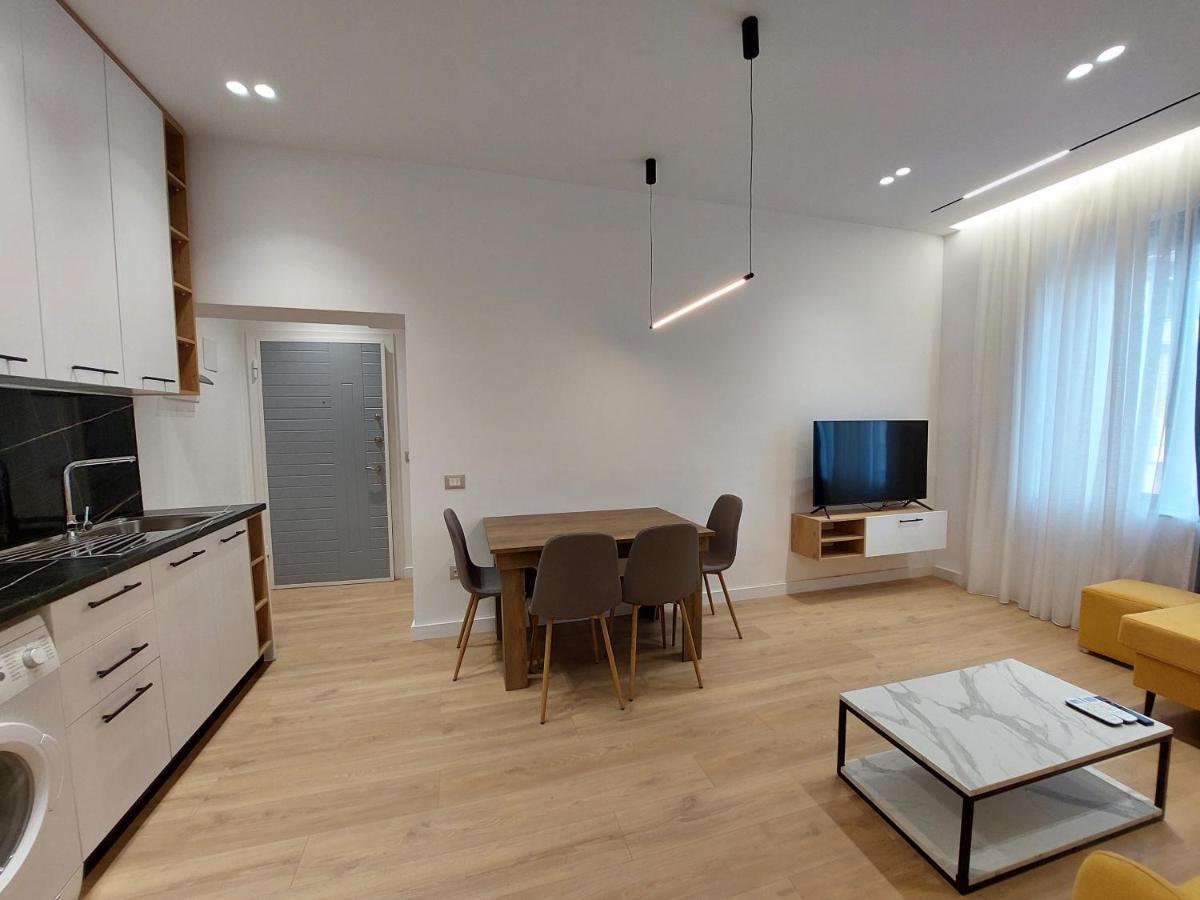 Luxury Apartments Blloku Тирана Экстерьер фото