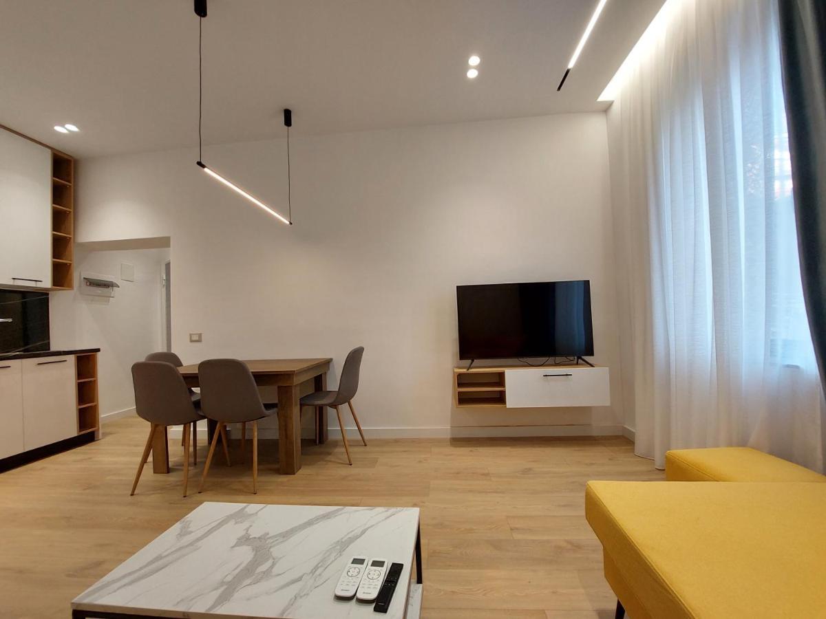 Luxury Apartments Blloku Тирана Экстерьер фото