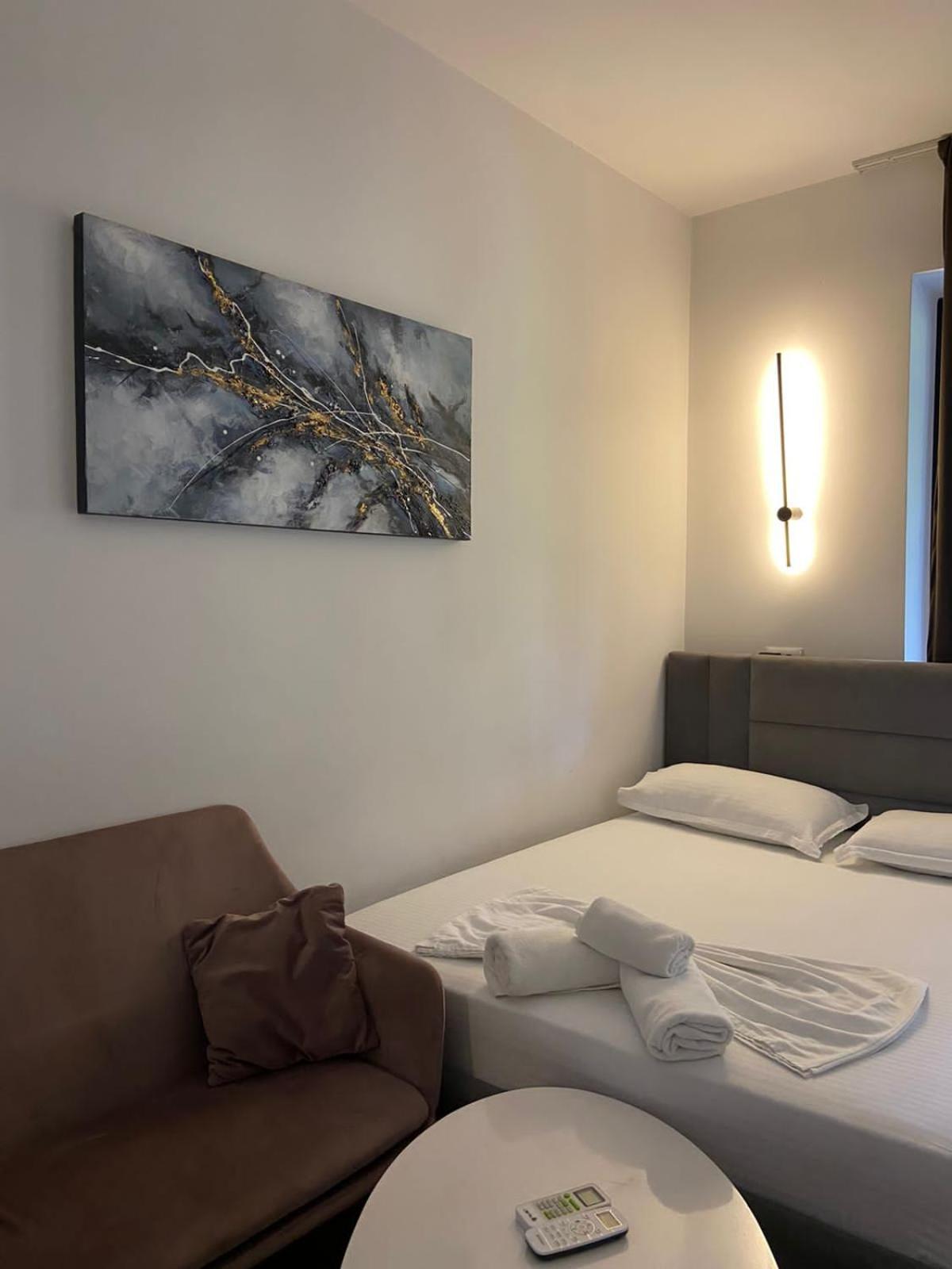 Luxury Apartments Blloku Тирана Экстерьер фото